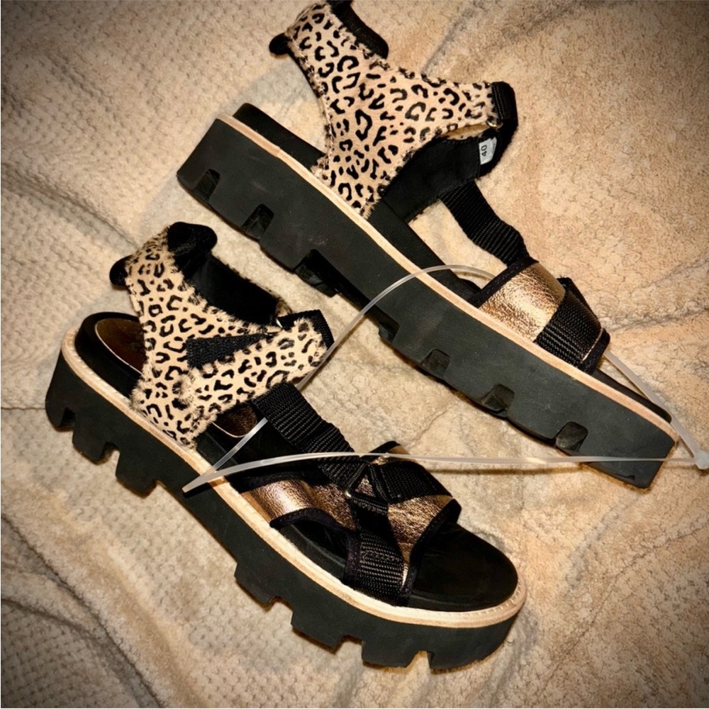 Montelliana Italy Leopard Gold Ponyhair Sandals NWOT